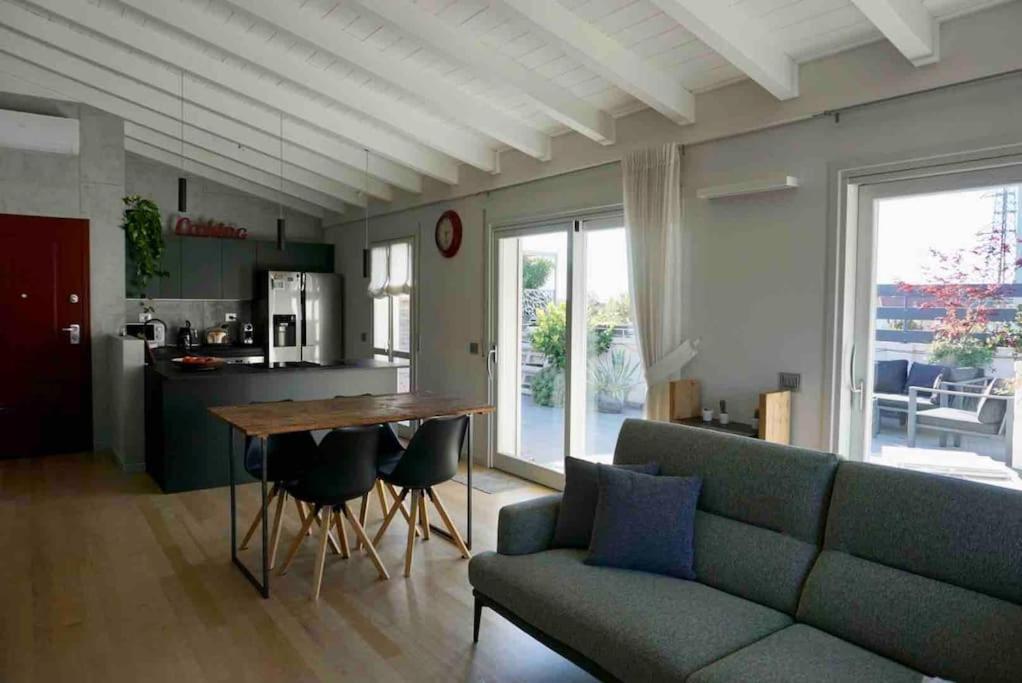 Apartamento Le Terrazze 18 Brescia Exterior foto